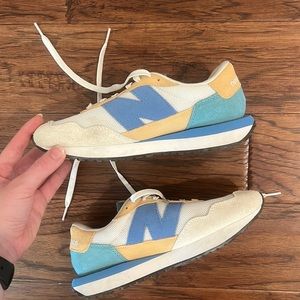 New Balance 237 Sneakers